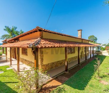 CASA COM ÁREA FUNCIONAL TÉRREA PARA LOCAÇÃO PRÓXIMA AO CLUBE - COND... - Photo 1