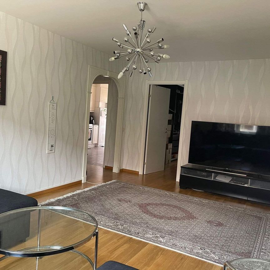 Sveaborgsgatan, Kista - Photo 1