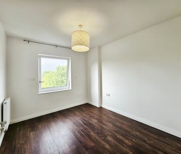 2 Bedroom Apartment, Iconia House, Homesdale Rd, BR2 9FS - Photo 5