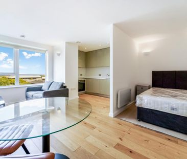 Studio to rent - Photo 6