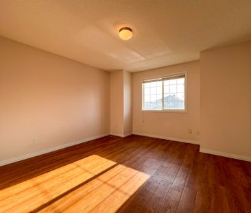 Modern 3 Bed Duplex | Ellerslie | Garage + Fenced Backyard - Photo 1