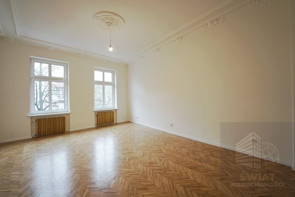 Atrakcyjne mieszkanie po remoncie w kamienicy - Photo 1