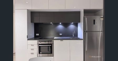 Fully Furnished 2-Bedroom Apartment in the Heart of Carlton - Photo 4