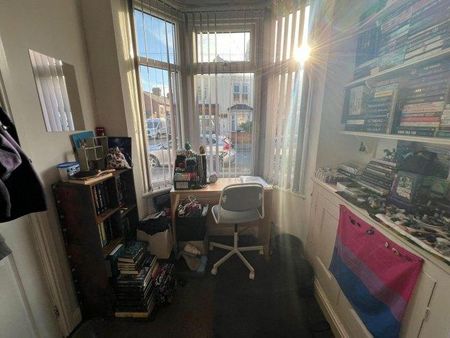 3 bedroom house share to rent - Photo 4