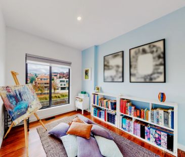 4 Bed, 2 Bath - Photo 4