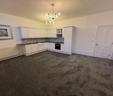 2 bedroom penthouse to rent - Photo 5