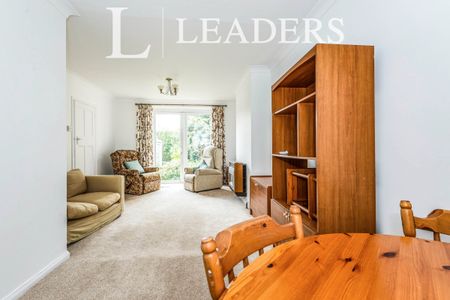 2 bedroom bungalow to rent Sandcross Lane, Reigate, RH2 - Photo 3