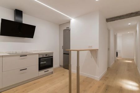 Calle de la Isla de Ons, Madrid, Community of Madrid 28035 - Photo 4