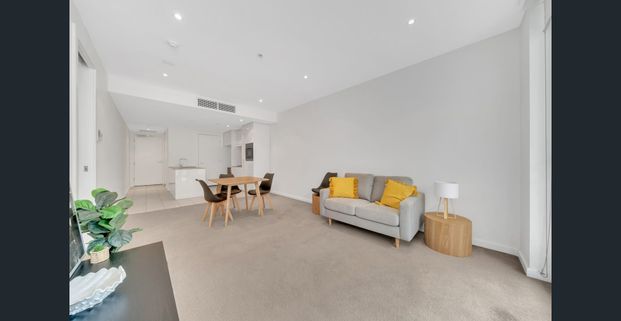 City Living at its best! - Photo 1