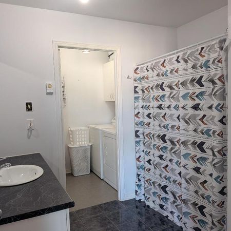 BEAU CONDO À LOUER À LÉVIS - Photo 4