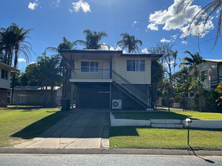 Neat and Tidy 3 Bedroom Highset Property - Photo 2