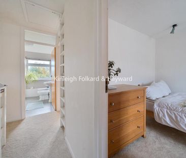 4 bedroom terraced house to rent - Photo 4