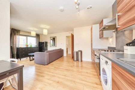 1 bedroom flat to rent - Photo 3