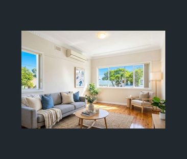 Comfortable 3-Bedroom Family Home - Photo 1