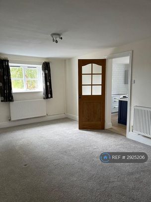 2 bedroom semi-detached house to rent - Photo 1