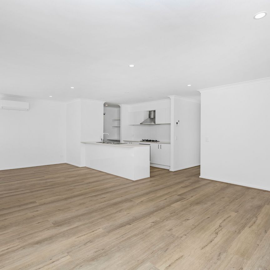 Convenient Low Maintenance Living! - Photo 1