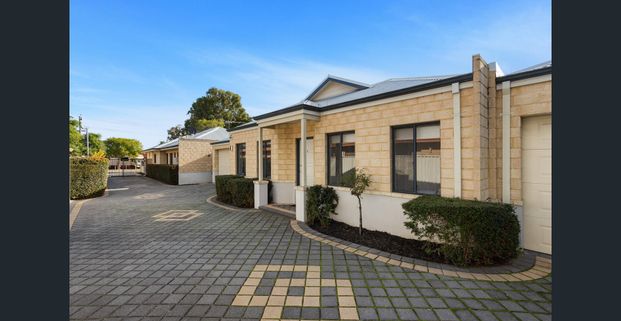 SPACIOUS AND PRIVATE IN THE TOP END OF CARLISLE!! - Photo 1