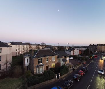 180 Strathmartine Road, Coldside, Dundee - Photo 2