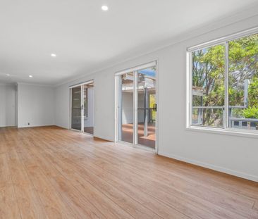 Charming Family Home in Erina Awaits! - Photo 6