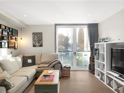 Ivory House East, Clove Hitch Quay, SW11 - Photo 2