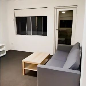 2 bed 1 bath - Photo 2