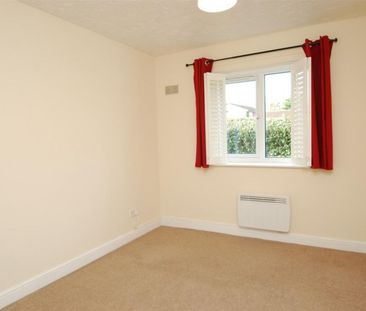 Littlebrook Avenue, Slough, Berkshire,SL2 - Photo 6