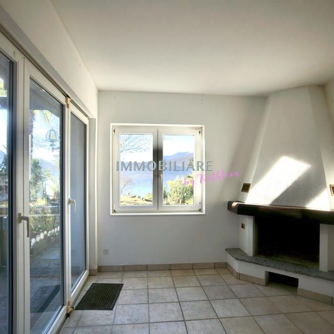 Wohnung in Villa: Erdgeschoss mit Kamin, Sitzplatz und Seeblick - Photo 1