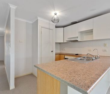 Lovely Low Maintenance Home In Great Location - Photo 4