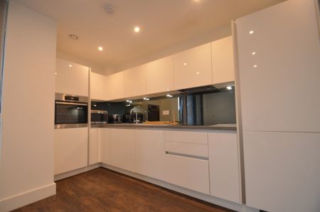 1 bedroom Apartment to rent - Photo 3