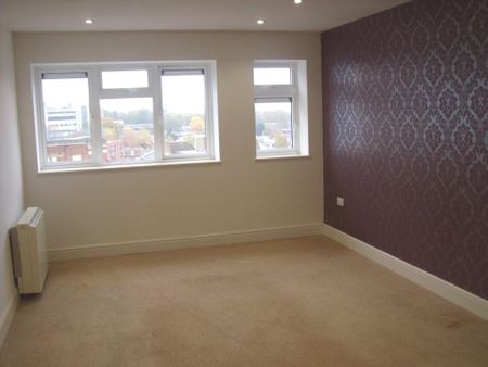 1 bedroom flat to rent - Photo 2