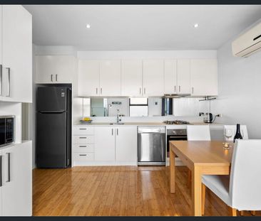 Spacious, Stylish & Superbly Located - Photo 4