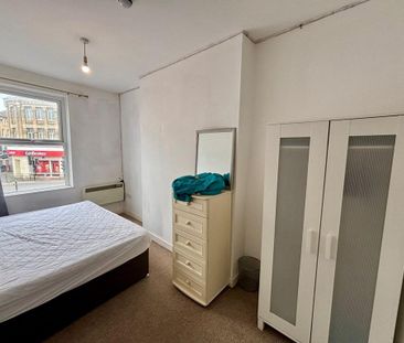 3 bedroom flat to rent - Photo 5