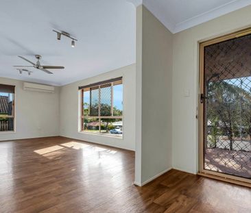 LOW MAINTENANCE LIVING IN NEW AUCKLAND - Photo 1