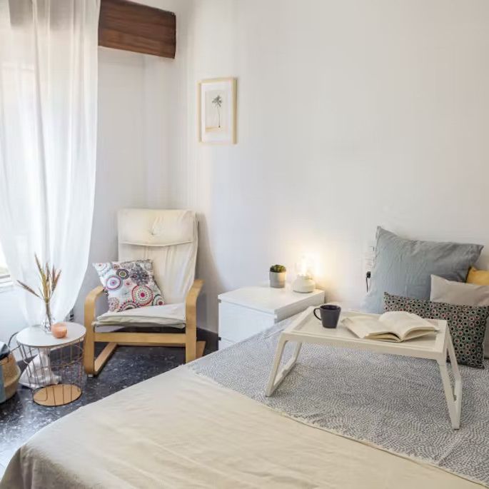 Carrer de Jaume Roig, Valencia, Valencian Community 46010 - Photo 1