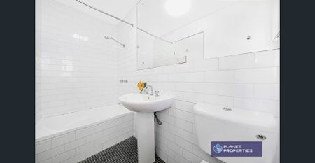 Great Location & Pretty Cottage. Inspect: Sat 15th Nov at 2.00-2.20pm - Photo 4