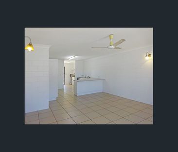 Cozy Living: Duplex with Modern Comforts for Rent - Photo 4