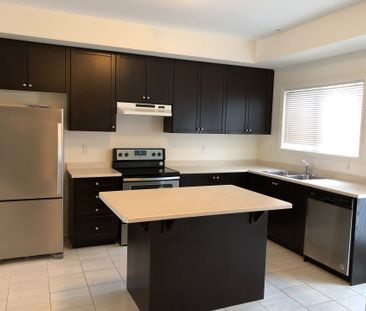 For Lease - 4 Cedarland Road, Brampton, Ontario - Photo 1