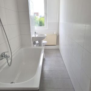 Sanierte Zweiraumwohnung mit Einbauküche - Foto 2