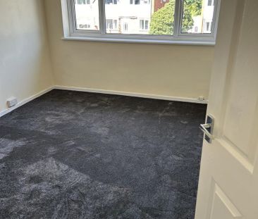 2 bedroom maisonette to rent - Photo 3