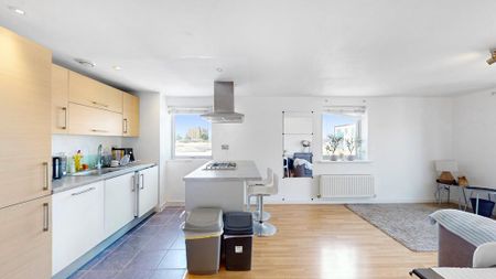 2 bedroom apartment to rent - Photo 4