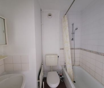 Location Appartement 1 pièce 18m² LILLE 59000 - Photo 2