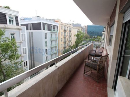 2 bedroom luxury Flat for rent in Lisbon, Portugal - Photo 3