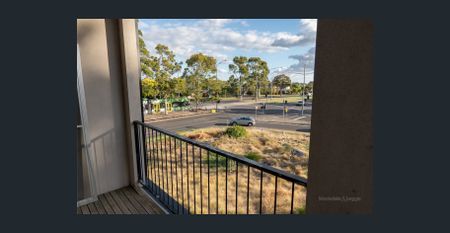 LARGE OPEN PLAN 1 BEDROOM APARTMENT! - Photo 2