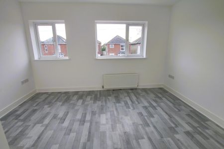 2 bedroom detached house to rent - Photo 4