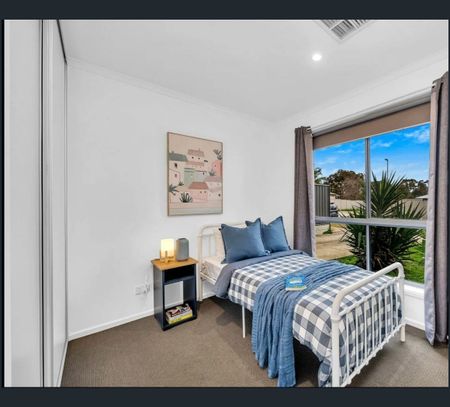 2 Leslie Street, Elizabeth East, SA 5112 - Photo 3