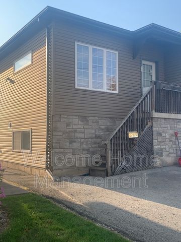 $2,195 / 3 br / 1 ba / Bright & Spacious 3-Bed Upper Unit in Thorold - Photo 2