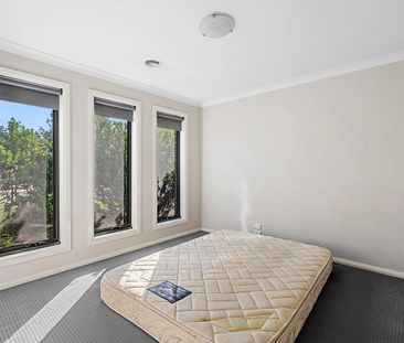 Neat 3 Bedroom Home with open plan living in Epsom - Photo 5