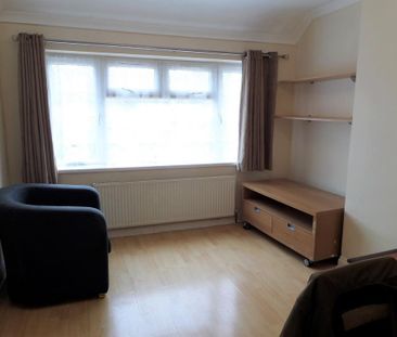 2 bedroom maisonette to rent - Photo 1