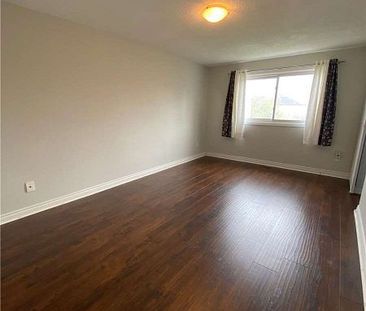 For Lease - 3158 Mccarron Crescent, Mississauga, Ontario - Photo 6