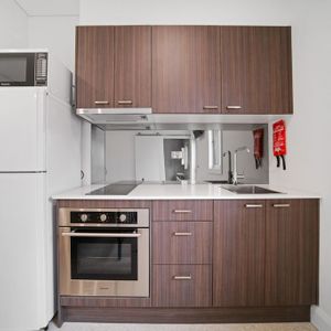 Lewisham Lodge Apartment - Photo 3